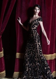 ชุดลูกไม้โดย Zuhair Murad