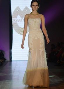 ชุดราตรีตรงจากคอลเลกชัน Privee 2014