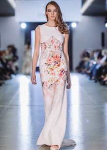 ชุดราตรีจากคอลเล็กชั่น Privee 2016 พร้อมพิมพ์