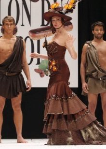 Chocolate evening dress to the floor