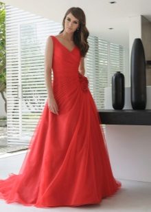 ชุดแต่งงาน A-Silhouette สีแดง