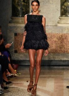 Short evening dress with fringe