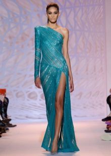 ชุดราตรีเซ็กซี่ผ่าร่องบนไหล่ข้างหนึ่งจาก Zuhair Murad