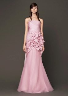ชุดแต่งงานสีม่วงตรงจาก Vera Wang