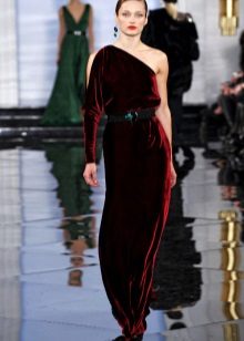 Váy nhung của Ralph Lauren