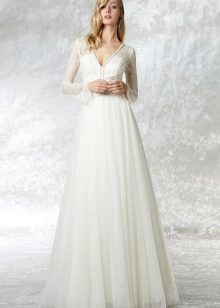 Váy cưới A-line có tay áo