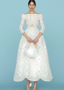 Váy cưới ren trắng