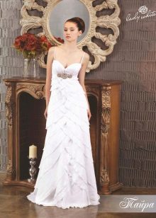 ชุดแต่งงานจากคอลเล็กชั่นความรักจาก Lady White จาก Lady White ที่มีหลายชั้น