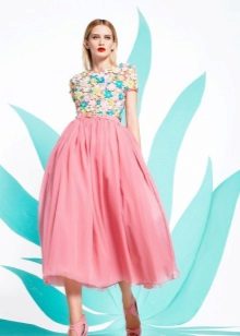 Magdamit ng floral print lush midi
