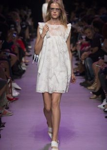 Trapeze dress with ruffles