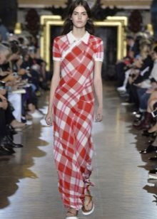 Long red dress sa white cage
