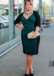 ชุดเดรสสีดำและสีเขียวทูโทนสำหรับผู้หญิงที่อ้วน