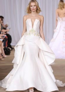 Strapless wedding dress with plunging neckline