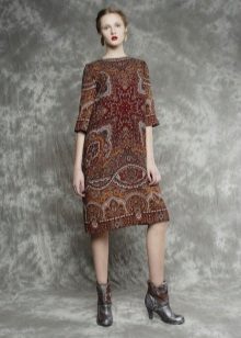 ชุดจากผ้าคลุมไหล่ Pavlopozad midi