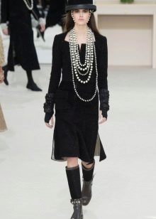 Váy tweed từ Coco Chanel