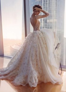 Fluffy dress with open back