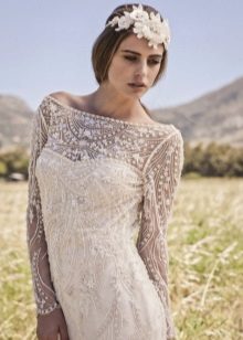 Váy boho trang trí ngọc trai