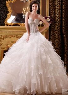 váy cưới organza với hoops