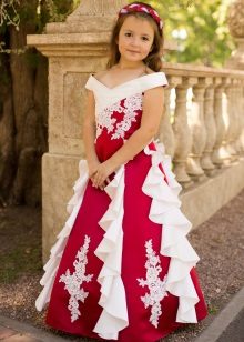 เดรสยาวสีแดงสำหรับพรหมระดับ 4