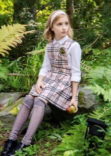 School dress for girls in the cell short