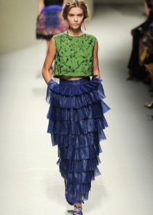 palda na may navy organza frill