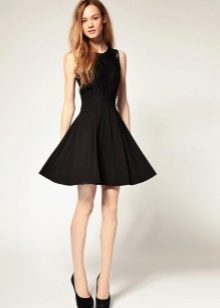 Black short skirt sun