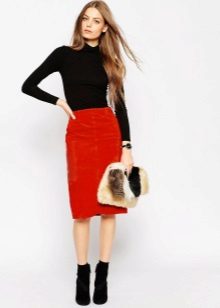 Red lapis palda na may turtleneck