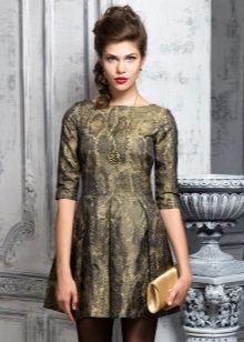 váy vàng của taffeta
