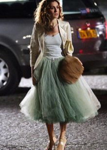 medium length skirt