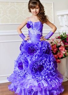 Smart multi-layer ball dress para sa batang babae