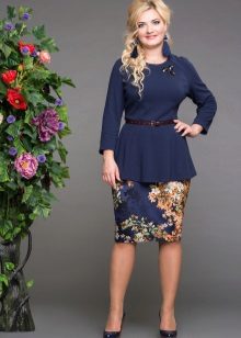 navy pencil skirt para sa mga napakaraming babae na may floral print