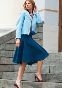 váy denim dưới đầu gối