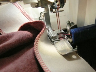 ตัดเย็บเสื้อผ้าบนเครื่องแต่งกาย - ขั้นตอนที่ 2