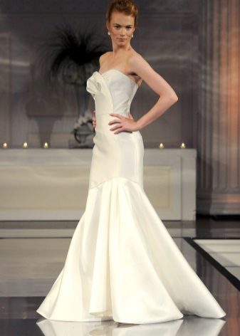 Váy cưới từ Angel Sanchez