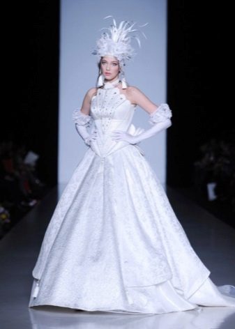 ชุดแต่งงานจาก Vyacheslav Zaitsev