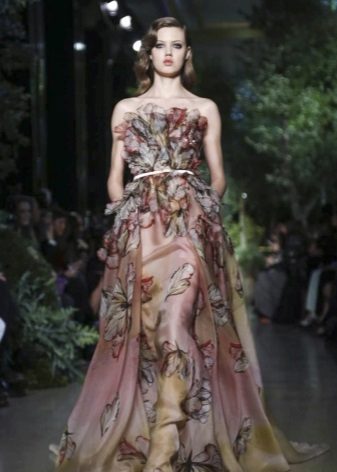 ชุดราตรีสี Elie Saab