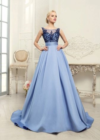 ชุดแต่งงานสีน้ำเงินจากชุด BRILLIANCE โดย Naviblue Bridal