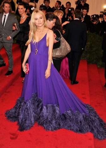 ชุด Lilac สำหรับสีบลอนด์