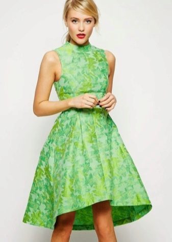 Green dress na may naka-print sa estilo ng 60s