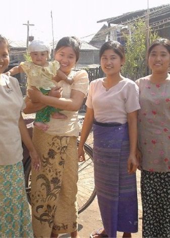 เสื้อผ้าสตรีเอเชีย - ผ้าซิ่น