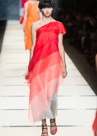 váy organza với chuyển màu gradient