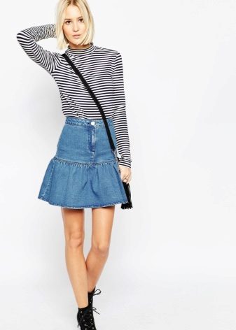Skirt na may mga frills