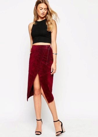 Maroon lapis palda