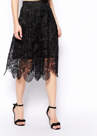 Lace palda para sa tag-init