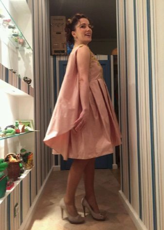 áo choàng đào taffeta cho vũ hội