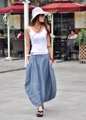 mababang-tiklop na chiffon skirt