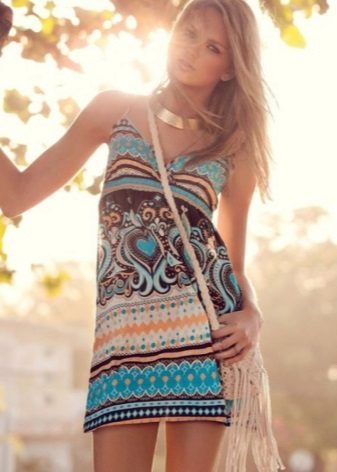 Sa isang sundress