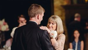 Wedding dress for the groom's mother