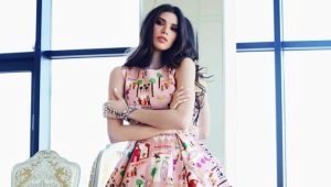 Dresses na may mga larawan - para sa isang masigla mood