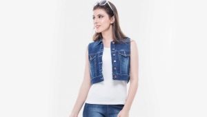Denim vests at walang manggas